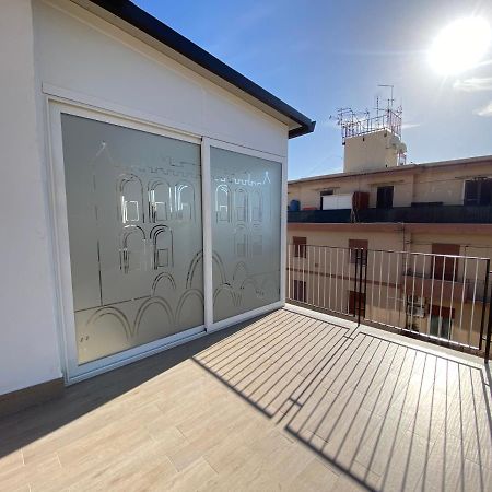 Casa Vacanze Alla Zisa Palermo Bagian luar foto